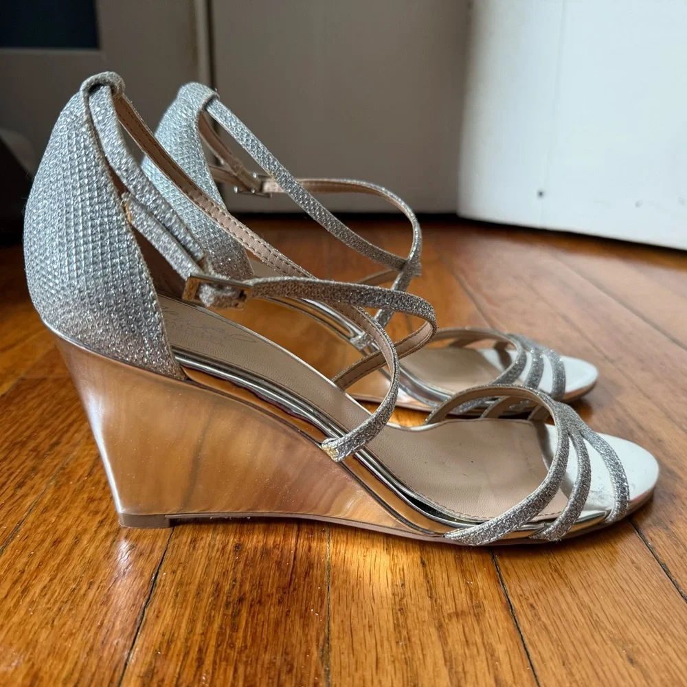 Glamorous Silver Metallic Heels with Ankle Straps - Picture 3 of 9